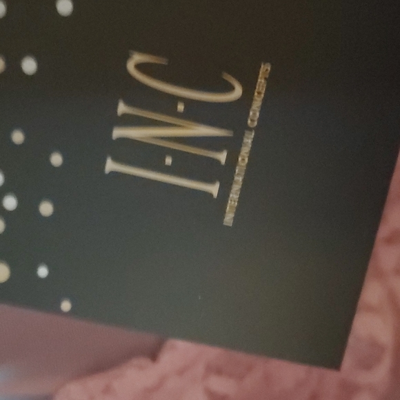 BNWT laceBodysuit ,3 easy to reach snaps closed - Picture 7 of 8